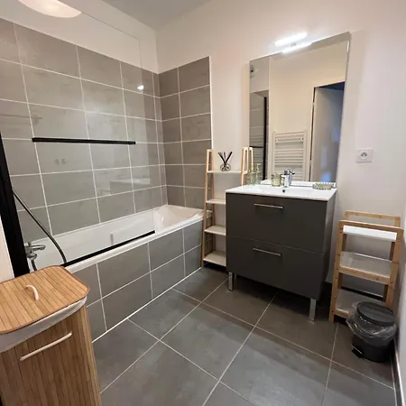 Appartement Neuf Avec Jardin Et Parking Dans Calme *