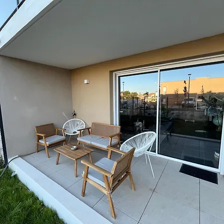 Neuf Avec Jardin Et Parking Dans Calme *