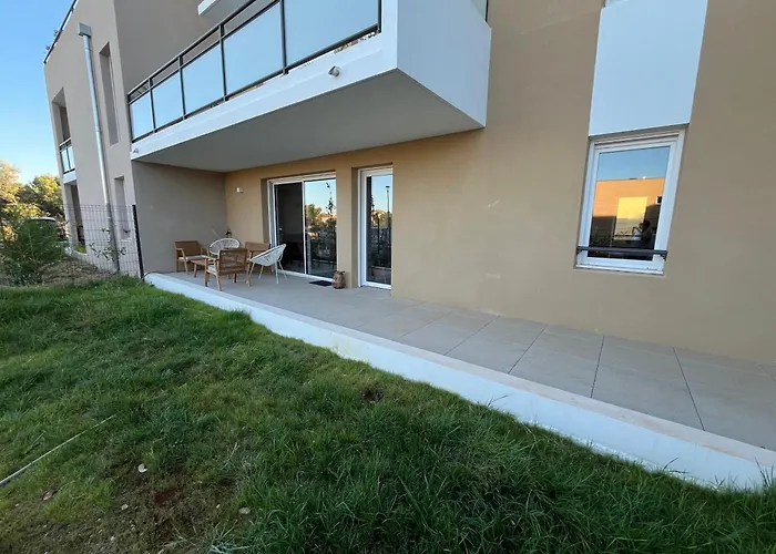 Neuf Avec Jardin Et Parking Dans Calme アパート *